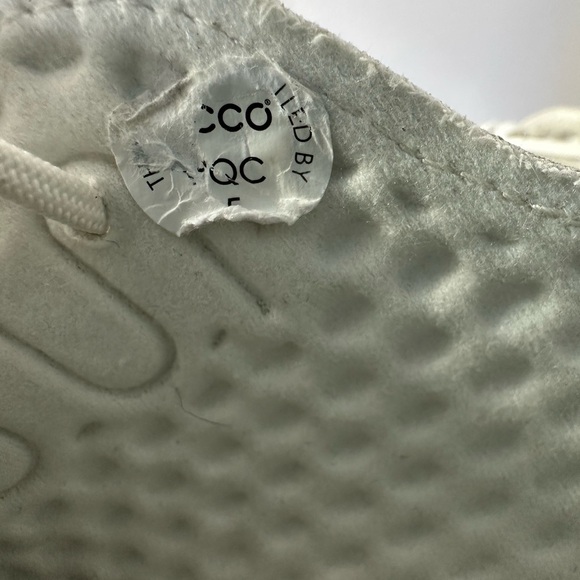 Ecco White Textured Sneakers - Picture 12 of 12